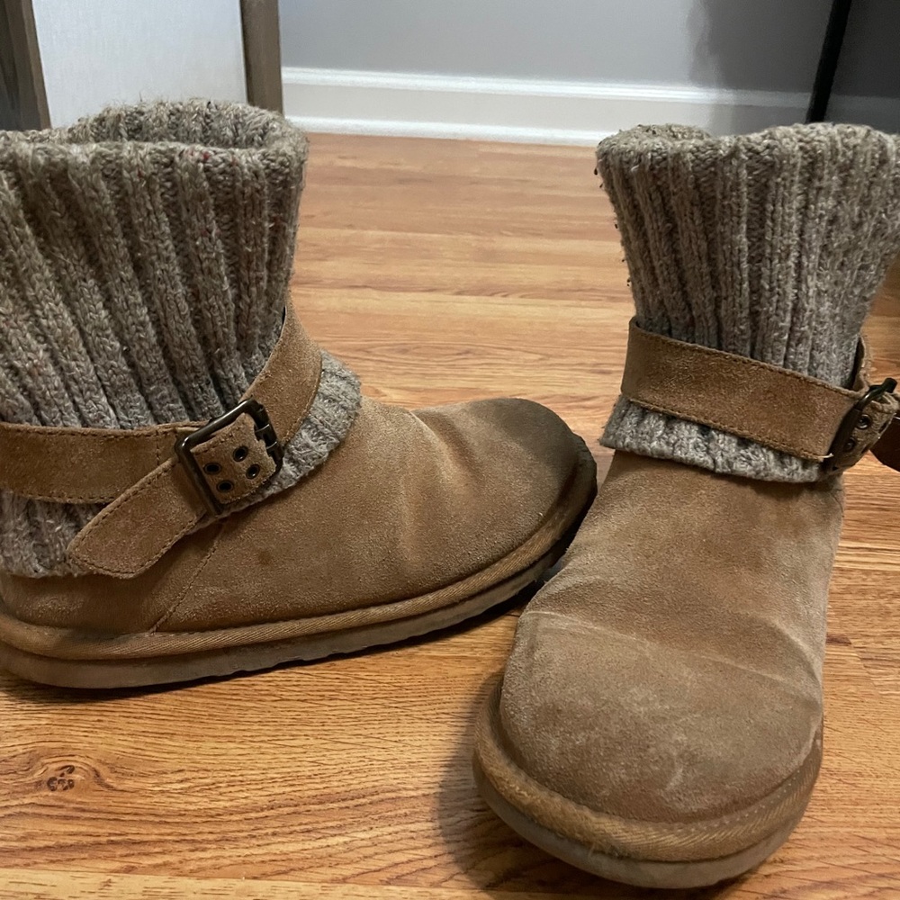 UGG SWEATER BOOTS TAN